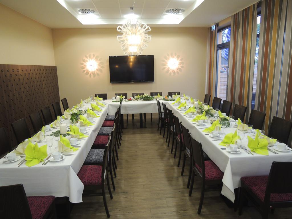 Zum Eichenzeller Hotel Buitenkant foto